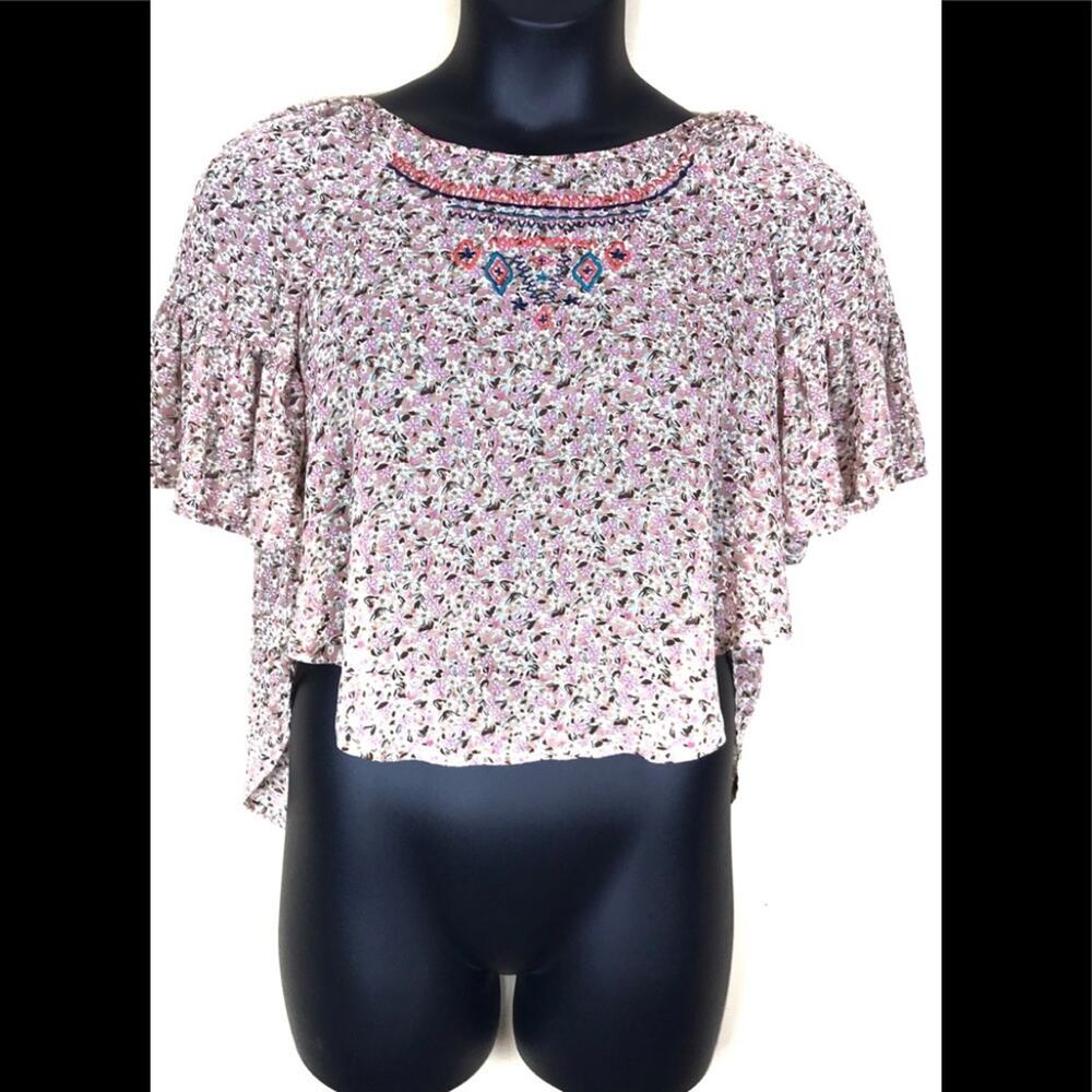 inTu. Floral Print High Low Cropped Blouse - Sz Small
